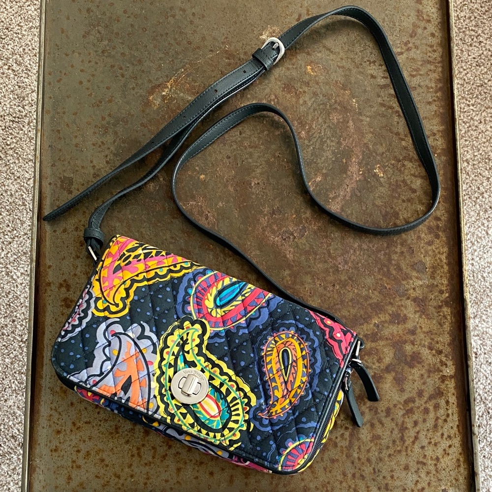 Vera Bradley TurnLock Crossbody Twilight Paisley Pattern (Retired 2018)